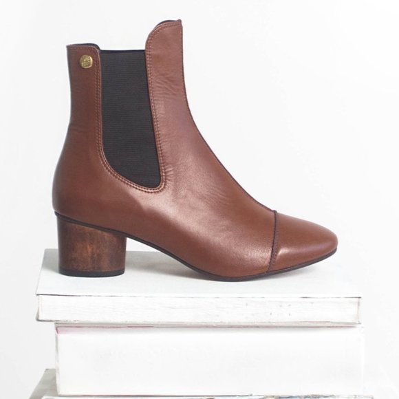 Taylor and Thomas Shoes - Taylor + Thomas Vegan leather boots Size 9.